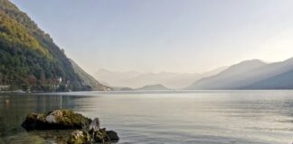 Czy Windows 10 ma wbudowany program antywirusowy?